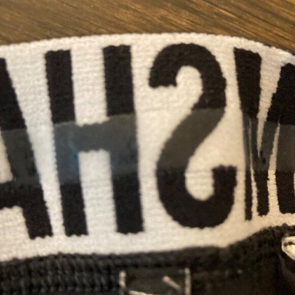 Womens Gym Shark Short Leggings Black XS Silicone Waist Band 12 - 14" #3 - Picture 6 of 6